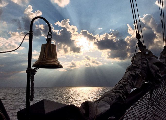 ships' bell（点鐘）とは